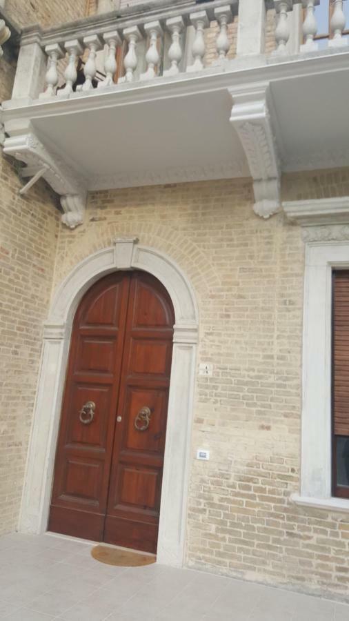 Betta'S Home Vasto Exterior photo